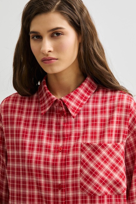 рубашка в клетку из россии вид сбоку