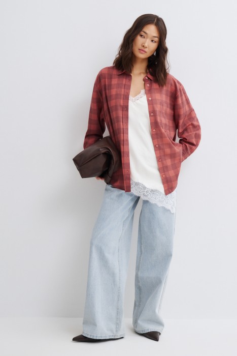 рубашка в клетку от бренда снежная королева вид слева