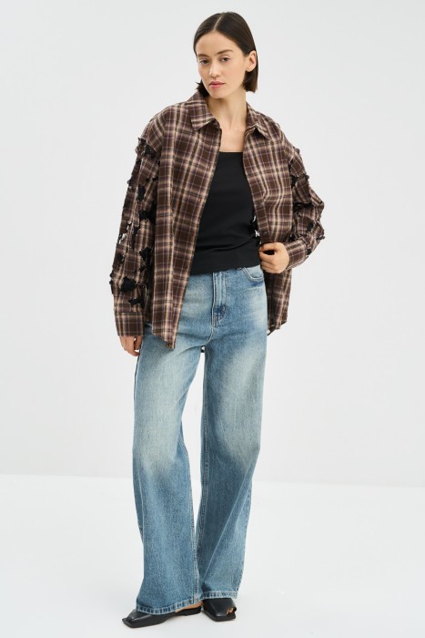 рубашка в клетку из россии вид сбоку