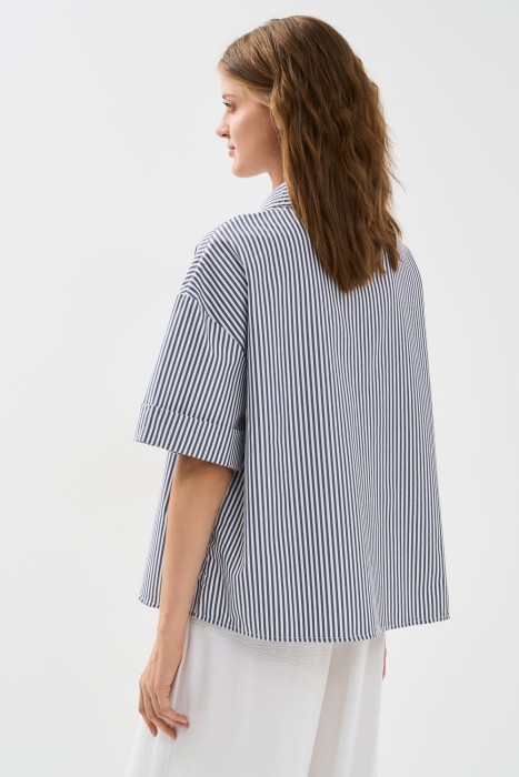рубашка в полоску по цене 1480 руб вид справа