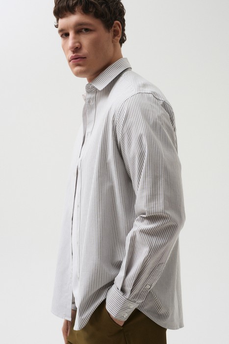 рубашка в полоску от бренда снежная королева вид слева