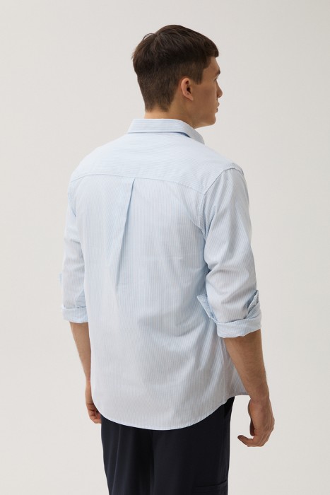 рубашка в полоску по цене 1620 руб вид справа