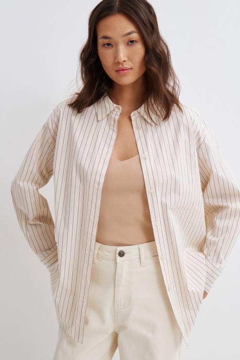 рубашка в полоску от бренда снежная королева вид слева