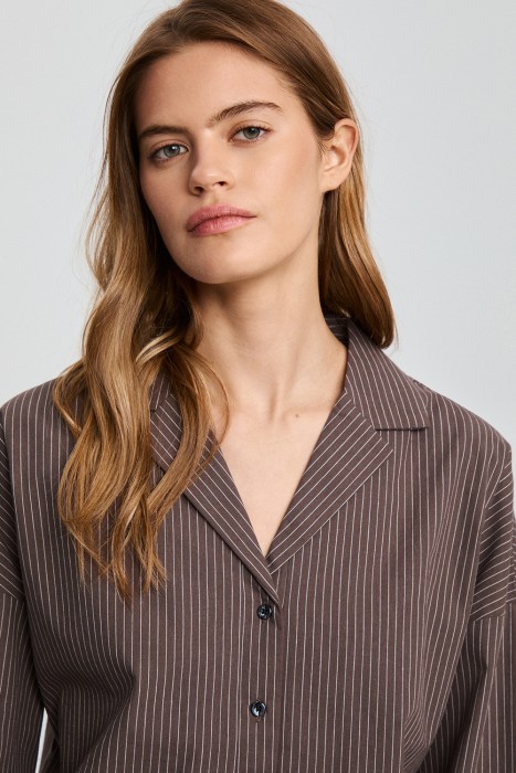 рубашка в полоску из россии вид сбоку