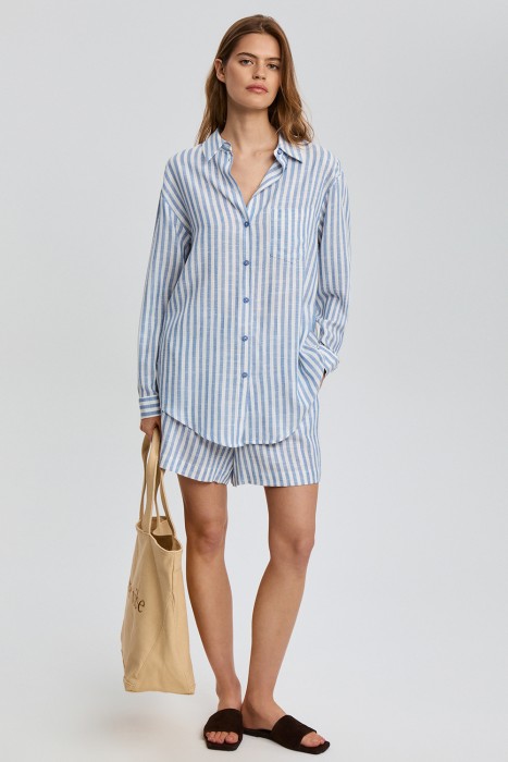 рубашка в полоску от бренда снежная королева вид слева