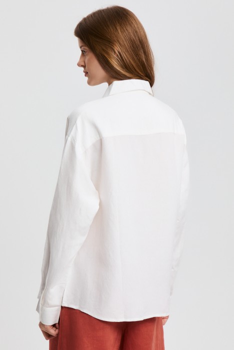 рубашка по цене 2680 руб вид справа