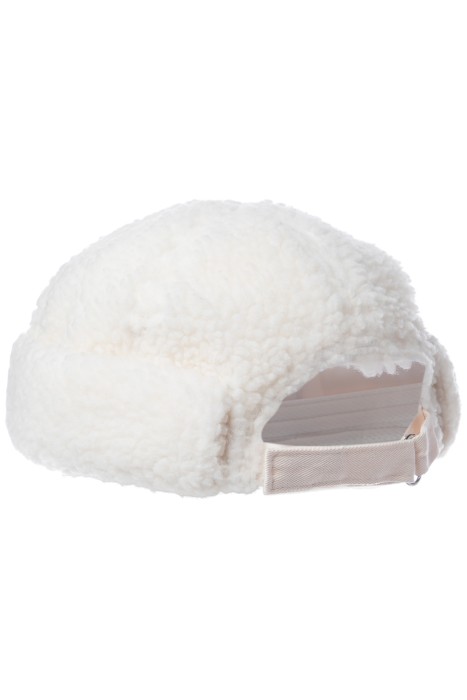 шапка из искусственного меха от бренда снежная королева вид слева