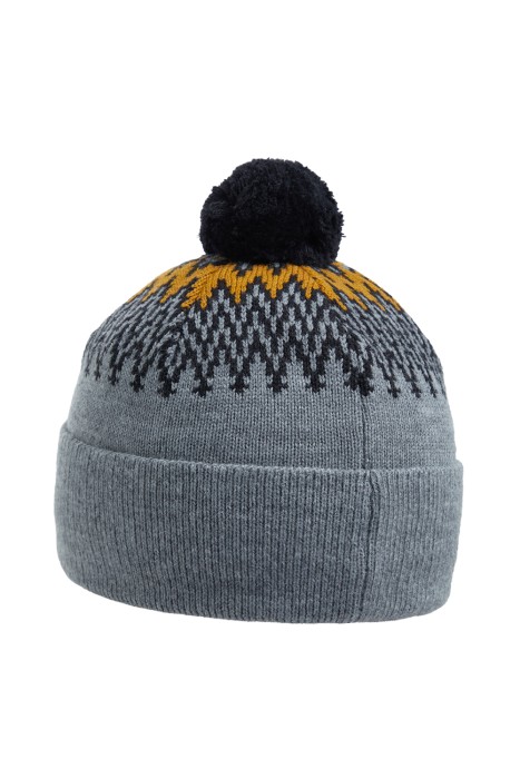 шапка с помпоном от бренда снежная королева вид слева