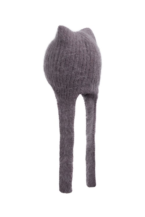 шапка с завязками от бренда снежная королева вид слева