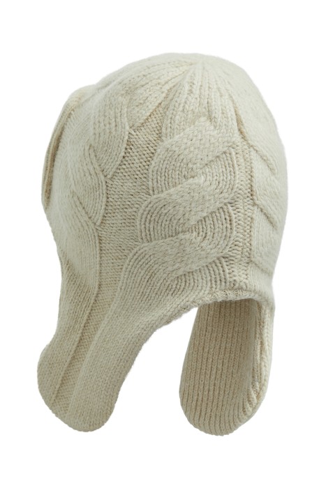 шапка-ушанка от бренда снежная королева вид слева