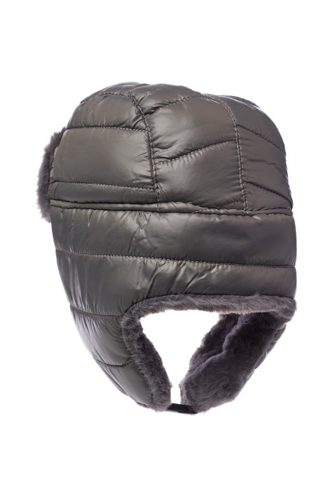 шапка-ушанка от бренда снежная королева вид слева