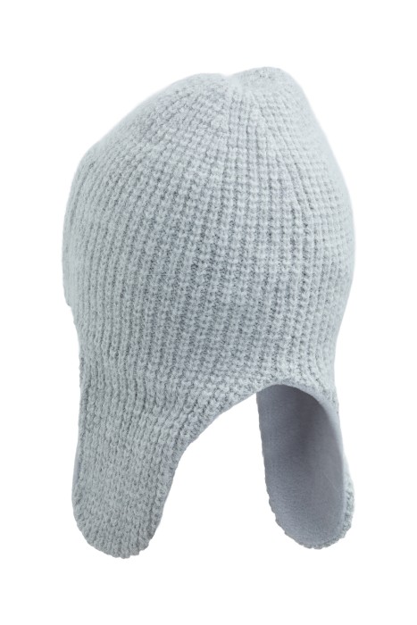 шапка-ушанка от бренда снежная королева вид слева