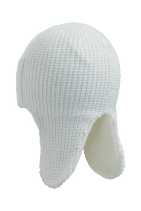 шапка-ушанка от бренда снежная королева вид слева