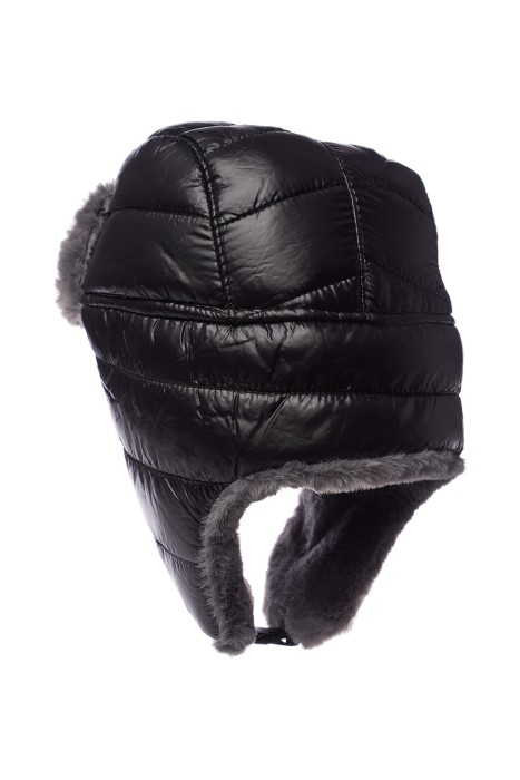 шапка-ушанка от бренда снежная королева вид слева