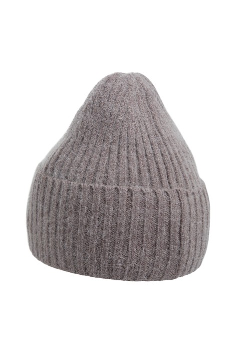 шапка от бренда снежная королева вид слева