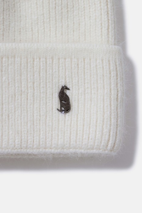 шапка из россии вид сбоку