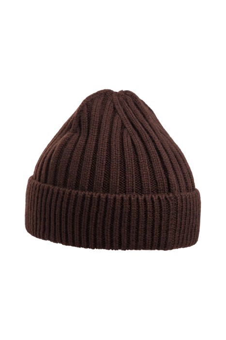 шапка от бренда снежная королева вид слева