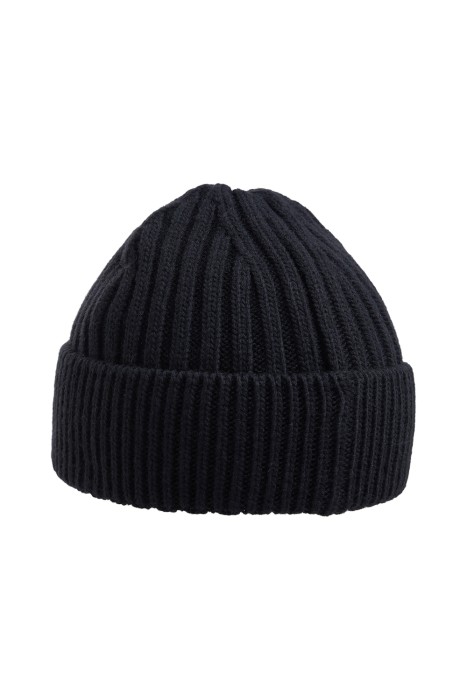 шапка от бренда снежная королева вид слева