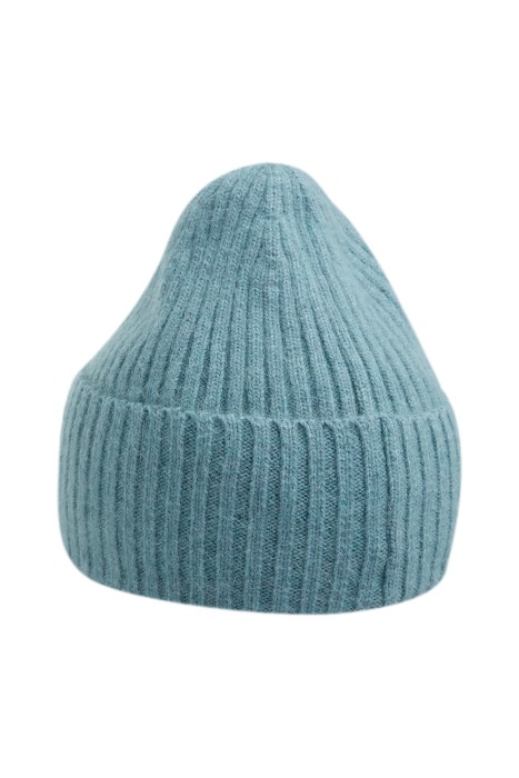 шапка от бренда снежная королева вид слева