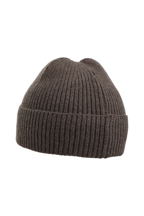 шапка от бренда снежная королева вид слева