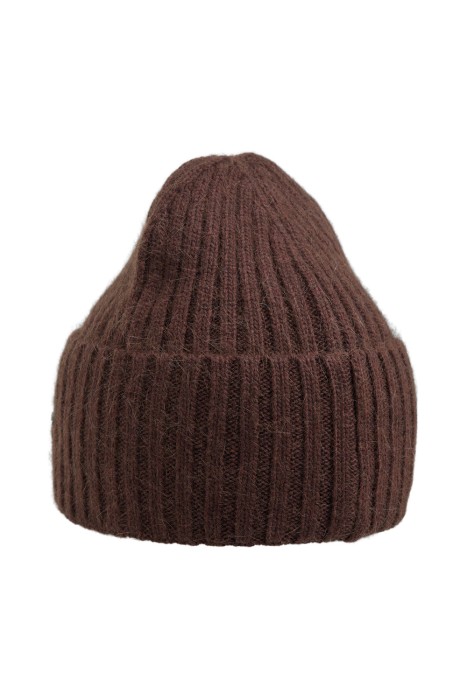 шапка от бренда снежная королева вид слева