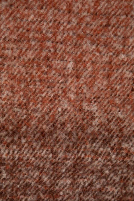 шарф от бренда снежная королева вид слева