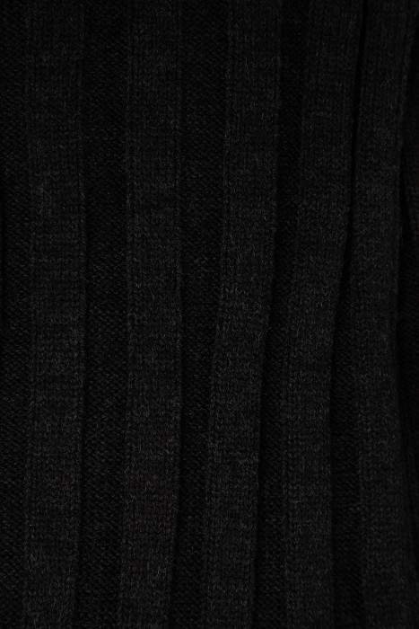 шарф от бренда снежная королева вид слева