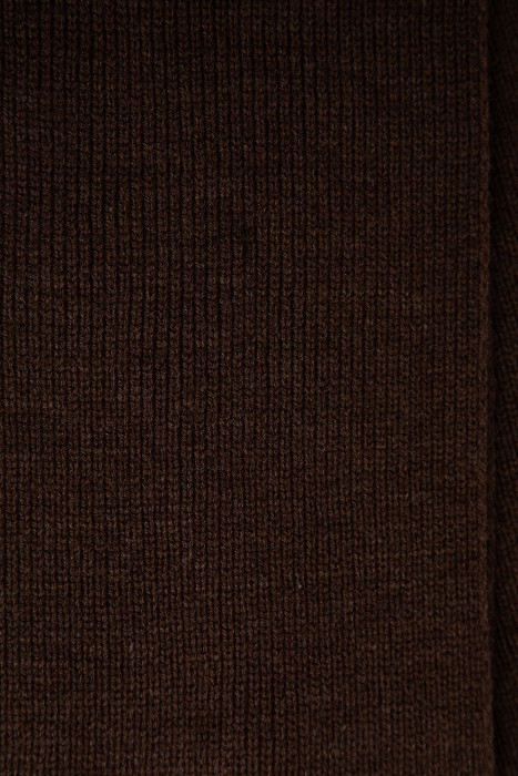 шарф от бренда снежная королева вид слева