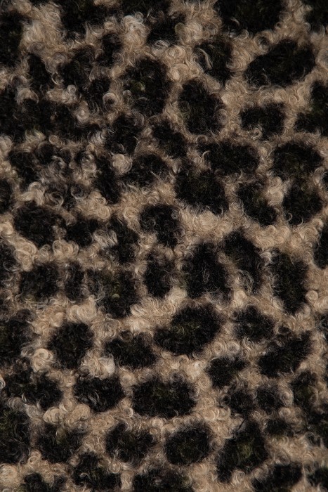 шарф от бренда снежная королева вид слева