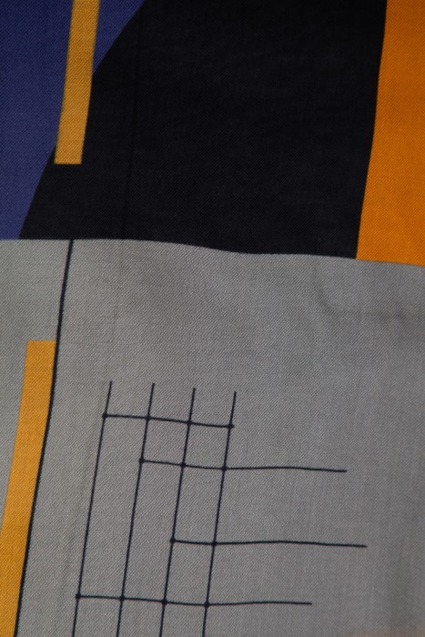 шарф от бренда снежная королева вид слева