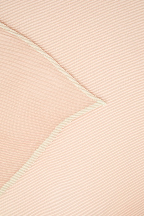 шарф от бренда снежная королева вид слева