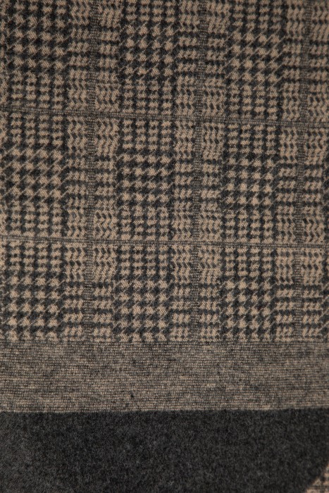 шарф от бренда снежная королева вид слева