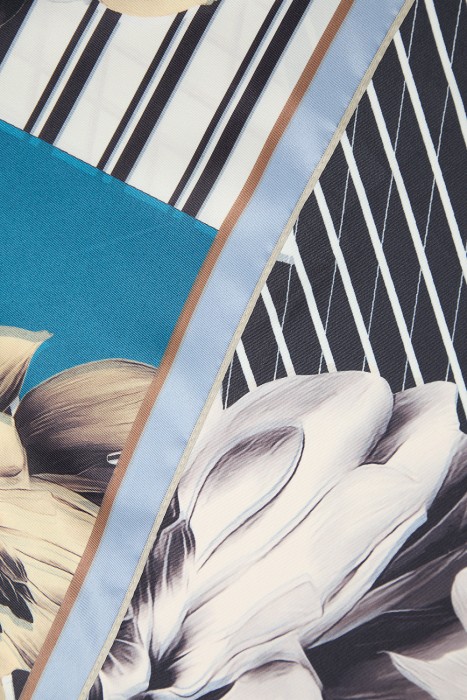 шейный платок от бренда снежная королева вид слева