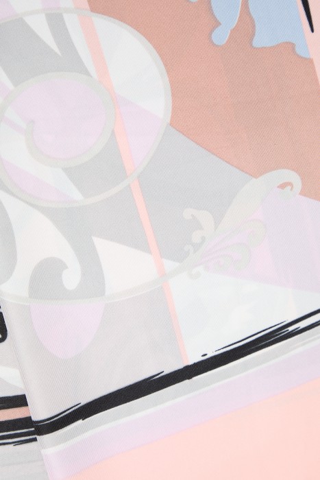 шейный платок от бренда снежная королева вид слева