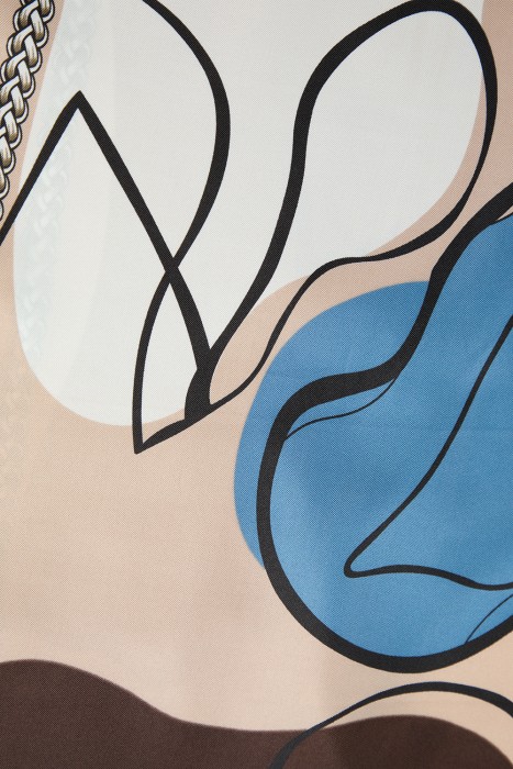 шейный платок от бренда снежная королева вид слева