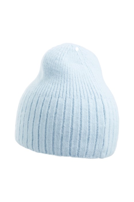 шерстяная шапка от бренда снежная королева вид слева