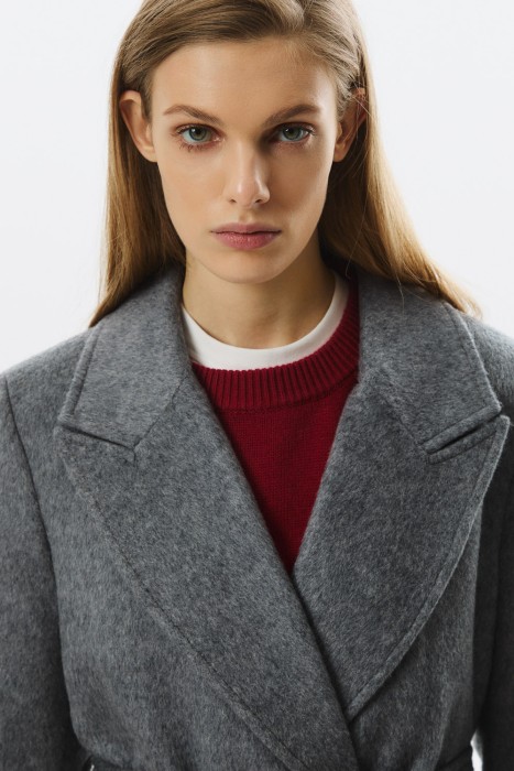 шерстяное пальто с поясом по цене 16690 руб вид справа