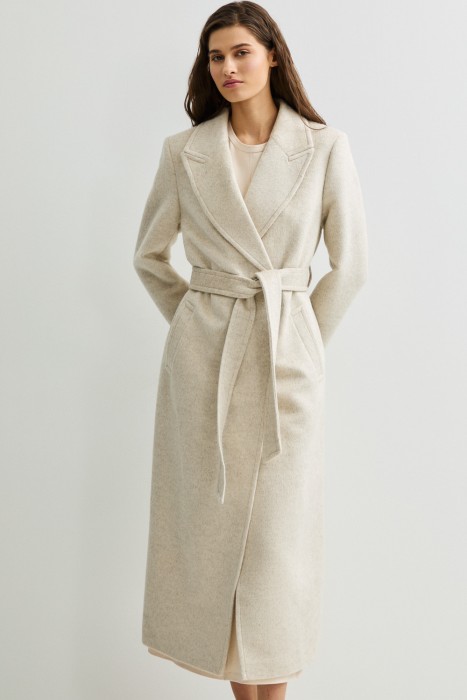 шерстяное пальто с поясом от бренда снежная королева вид слева