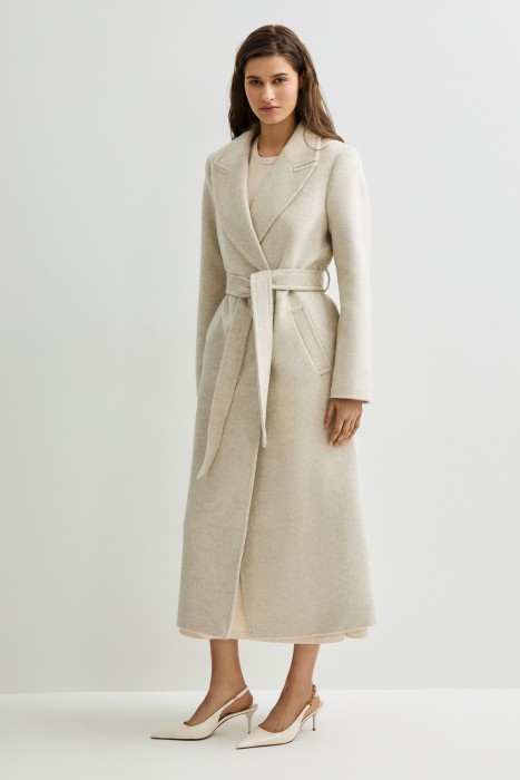 шерстяное пальто с поясом из россии вид сбоку