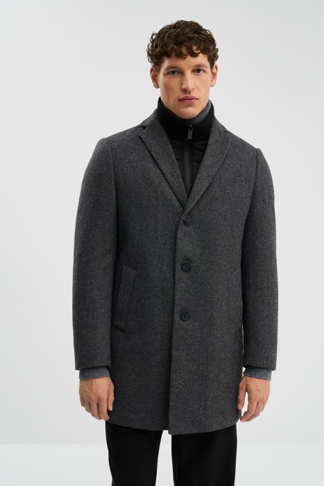 шерстяное пальто от бренда снежная королева вид слева