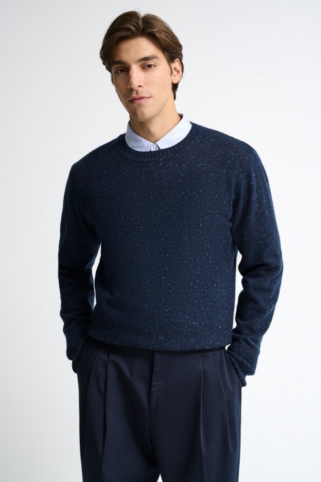 шерстяной джемпер от бренда снежная королева вид слева