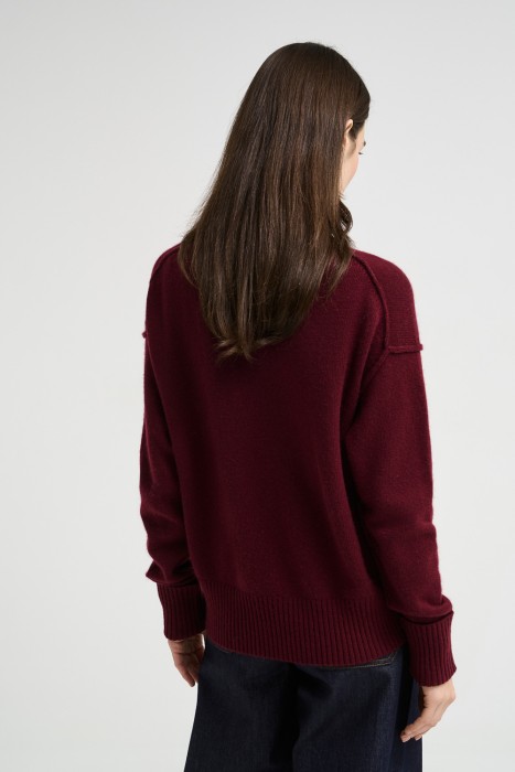 шерстяной джемпер из россии вид сбоку