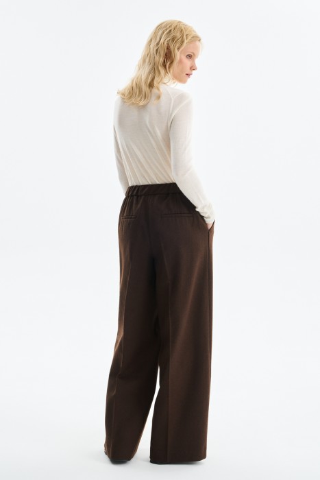 Товар с артикулом 790027003 вид сзади