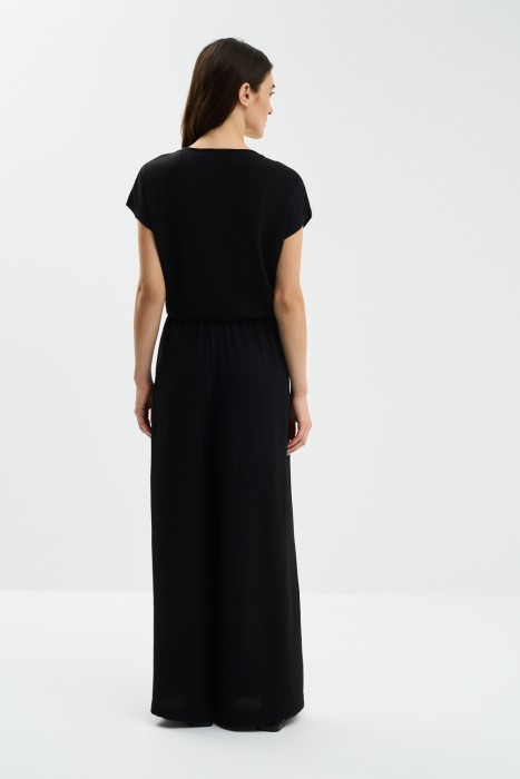 широкие брюки по цене 1620 руб вид справа