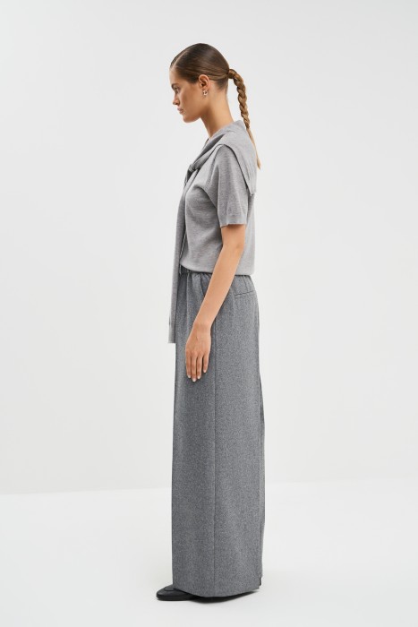 широкие брюки из россии вид сбоку