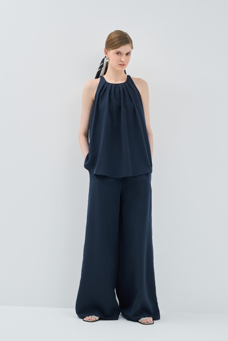 широкие брюки от бренда снежная королева вид слева