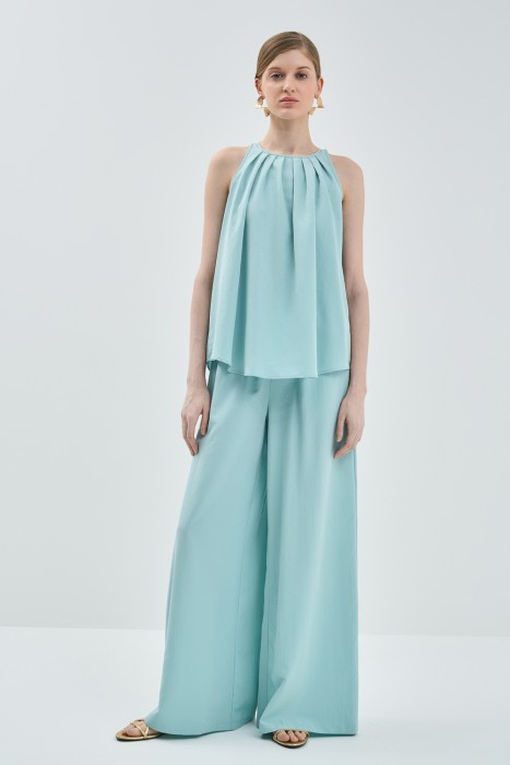 широкие брюки от бренда снежная королева вид слева