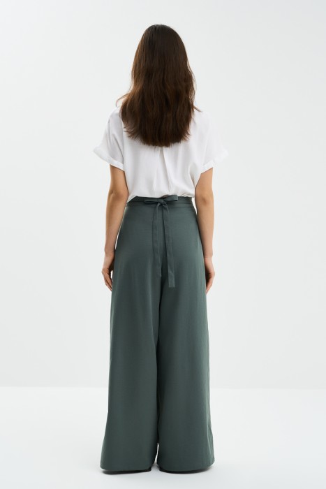 широкие брюки по цене 1860 руб вид справа