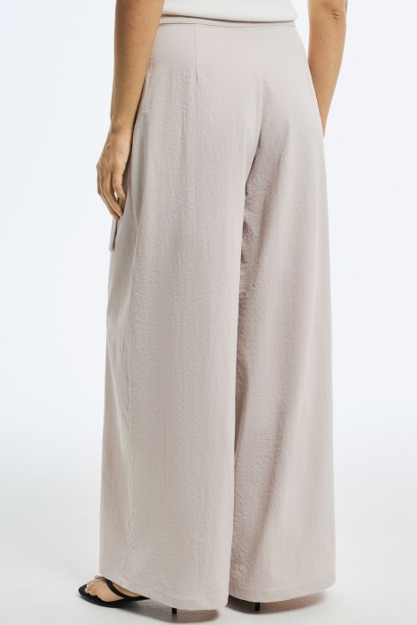 широкие брюки по цене 1860 руб вид справа