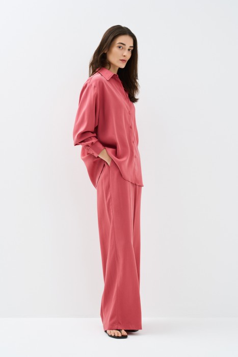 широкие брюки от бренда снежная королева вид слева